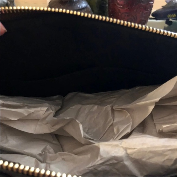 Coach Zip Top Tote Signature Canvas - Picture 6 of 9